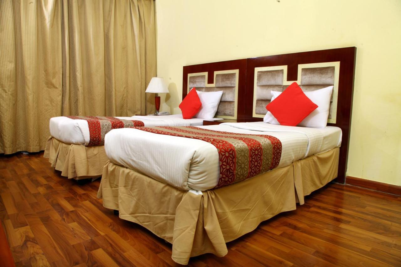 Ruwi Hotel Apartments, Sharjah Exteriör bild